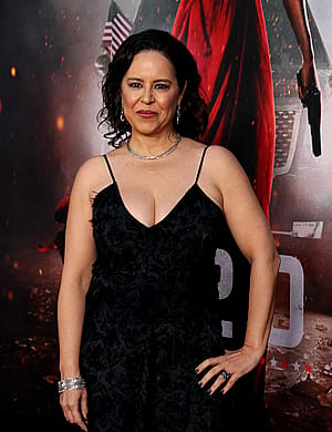 Patricia Riggen, 54'
