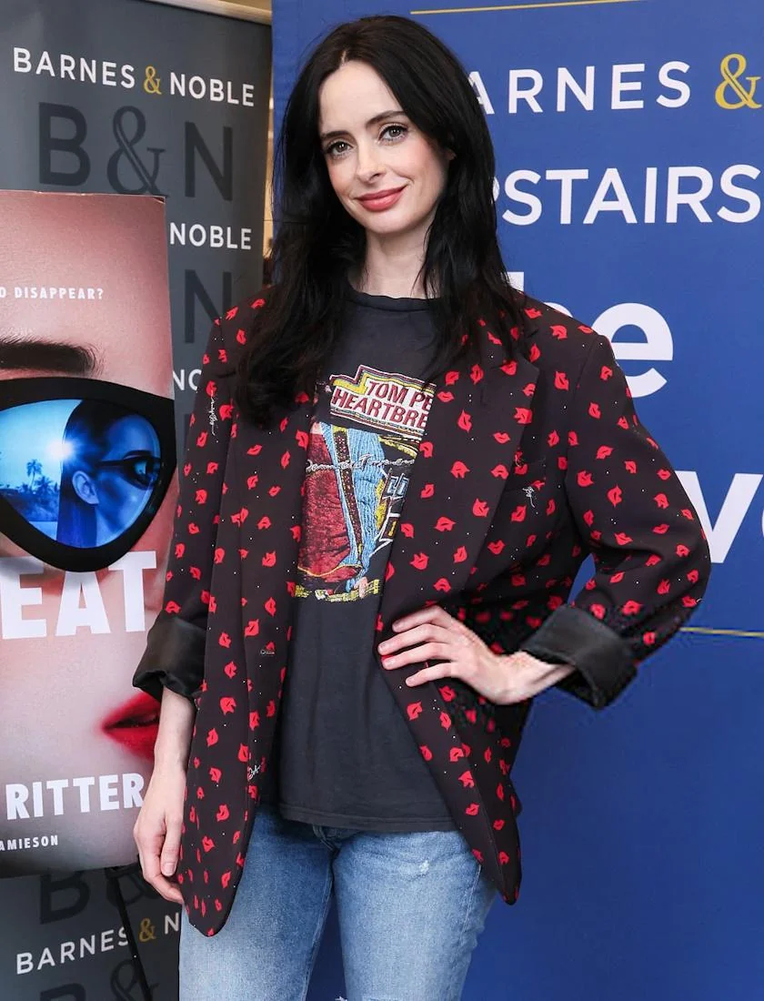 Krysten Ritter, 43 picture 1 of 1
