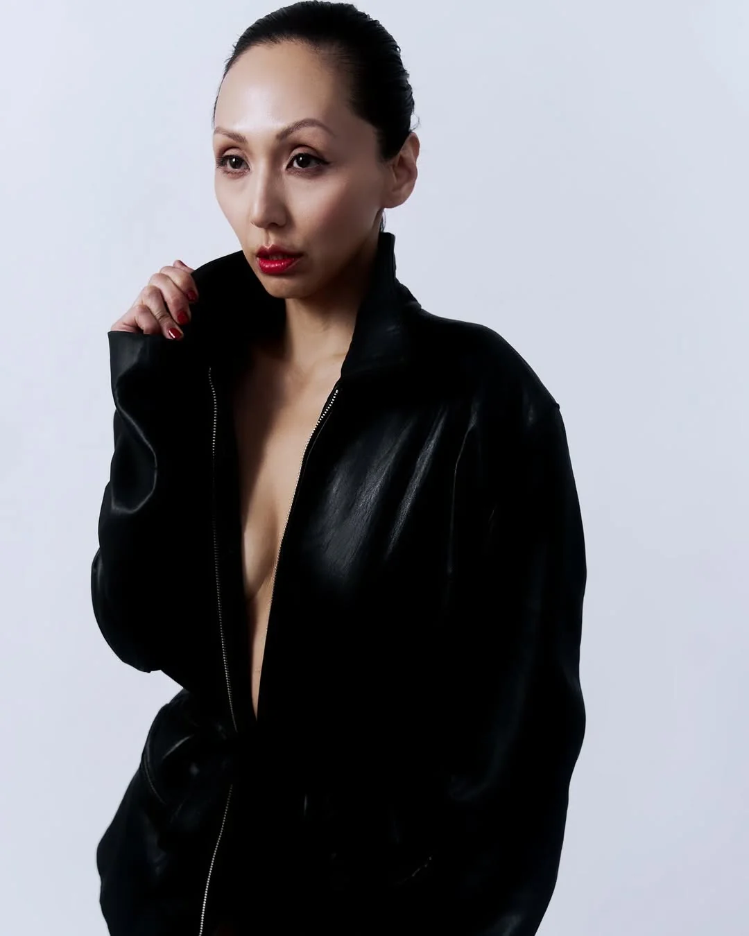 Linda Park, 46 picture 3 of 5