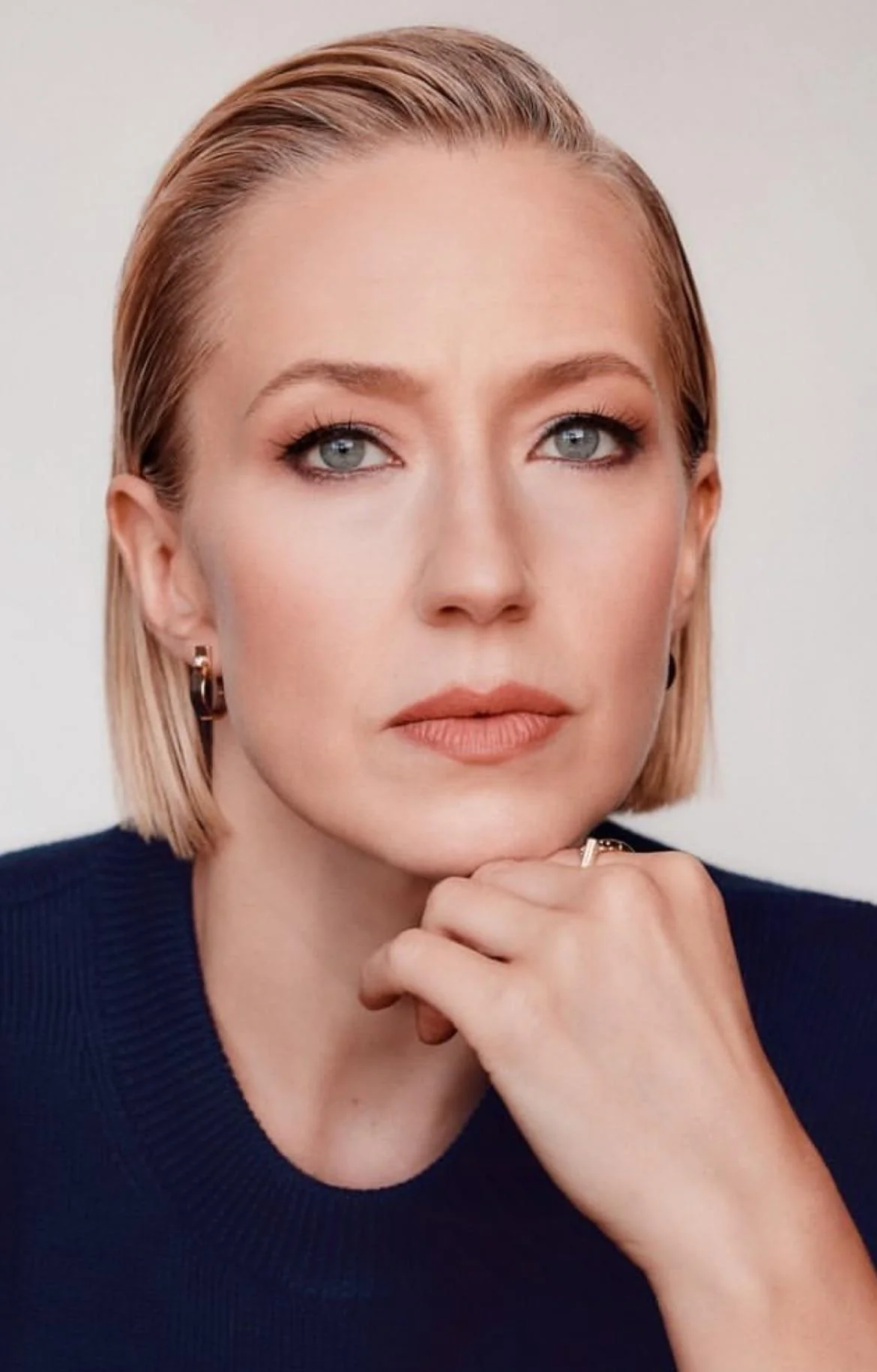 Carrie Coon, 44 picture 2 of 5