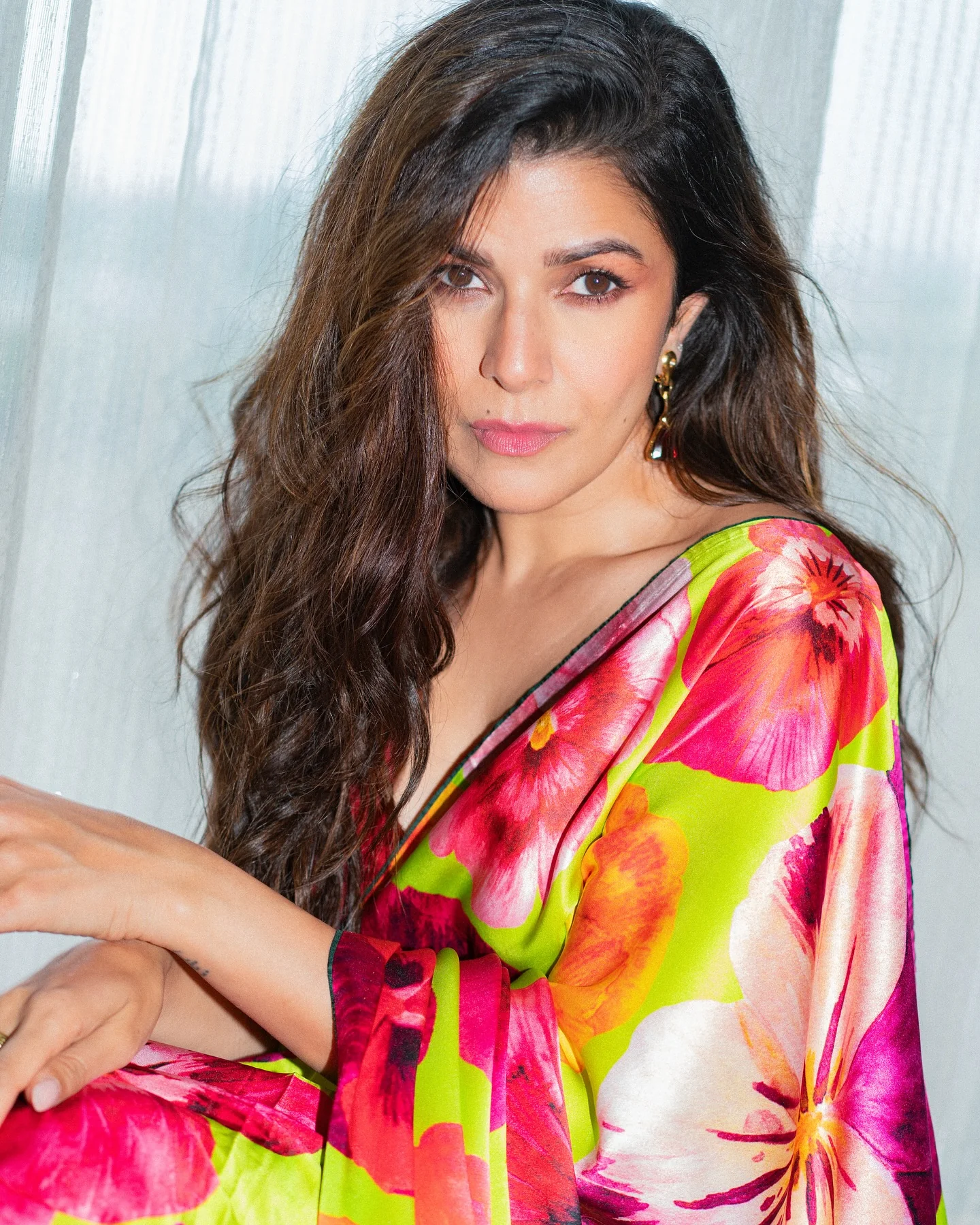 Nimrat Kaur, 42 picture 7 of 9