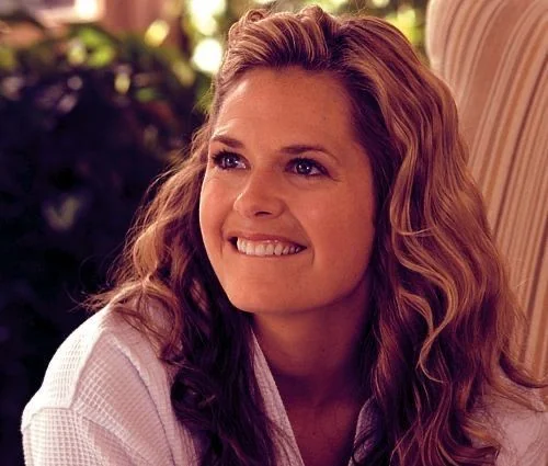 Maggie Lawson, 44 picture 3 of 4
