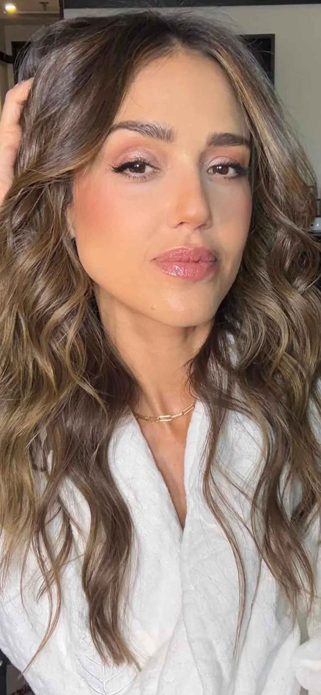 Jessica Alba, 43 picture 2 of 2