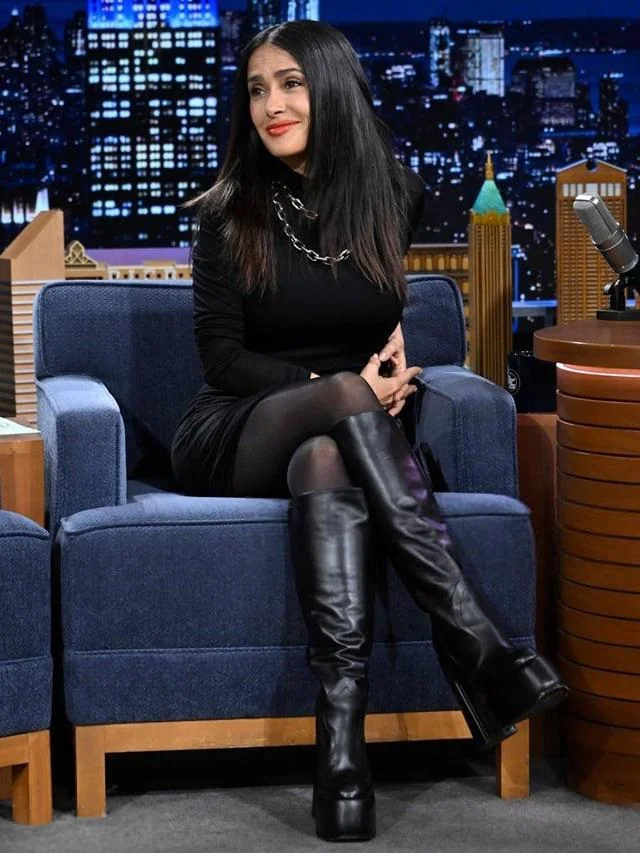 Salma Hayek, 58 picture 3 of 3