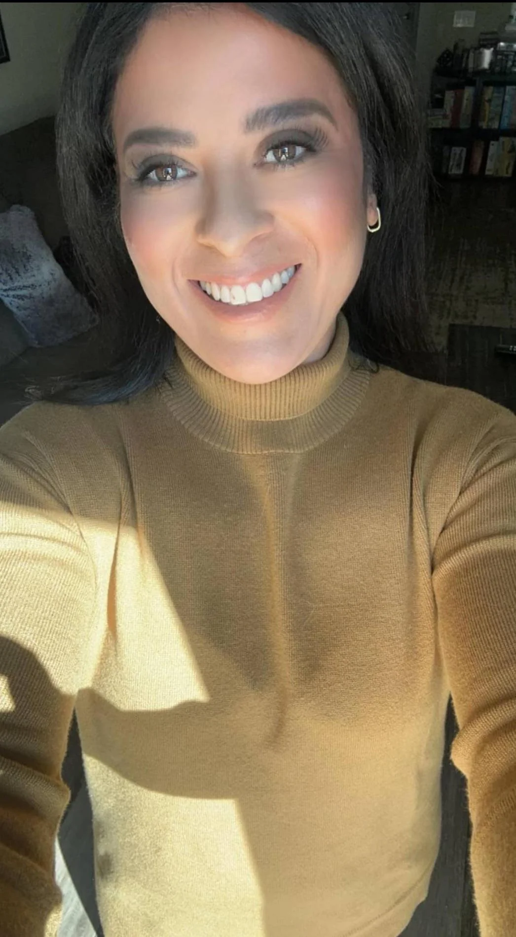 Ellie Rocha, 50 picture 1 of 1