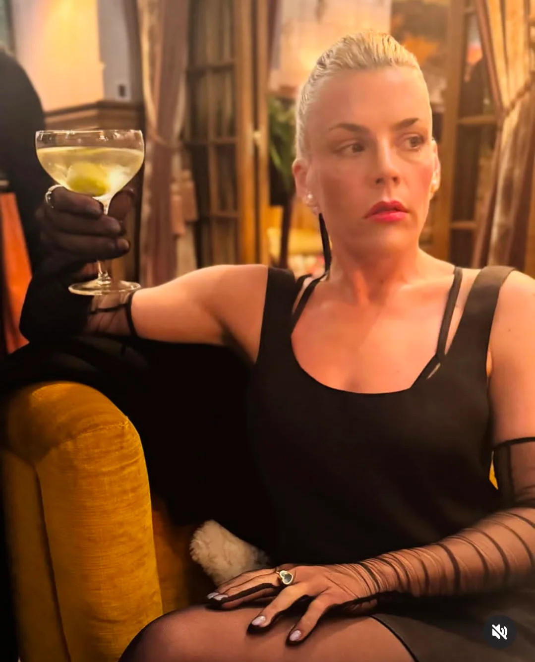 Busy Philipps, 45 picture 2 of 2