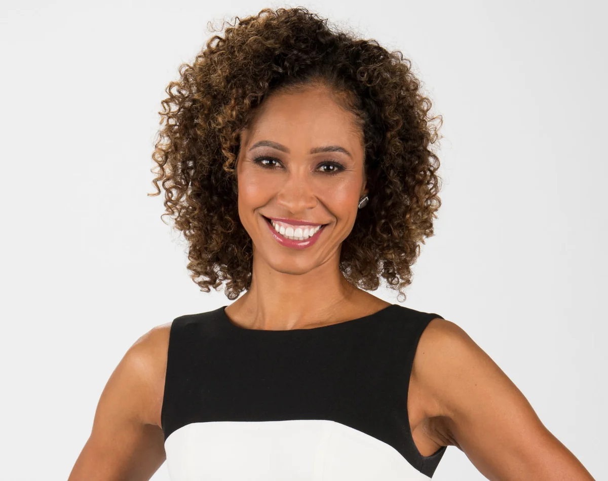 Sage Steele, 52 picture 2 of 2