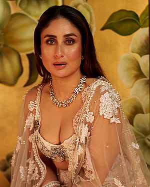 Kareena Kapoor, 44'