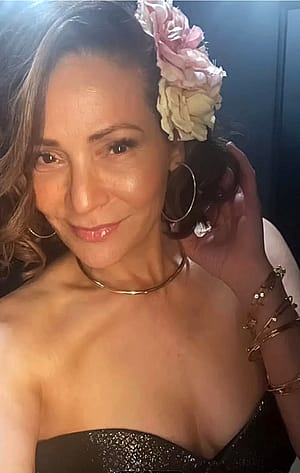 Constance Marie, 59'
