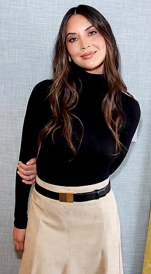 Olivia Munn, 44'