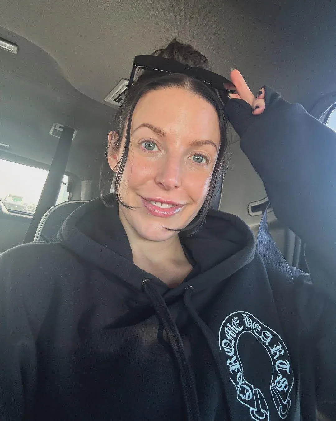 Angela White, 40 picture 1 of 1