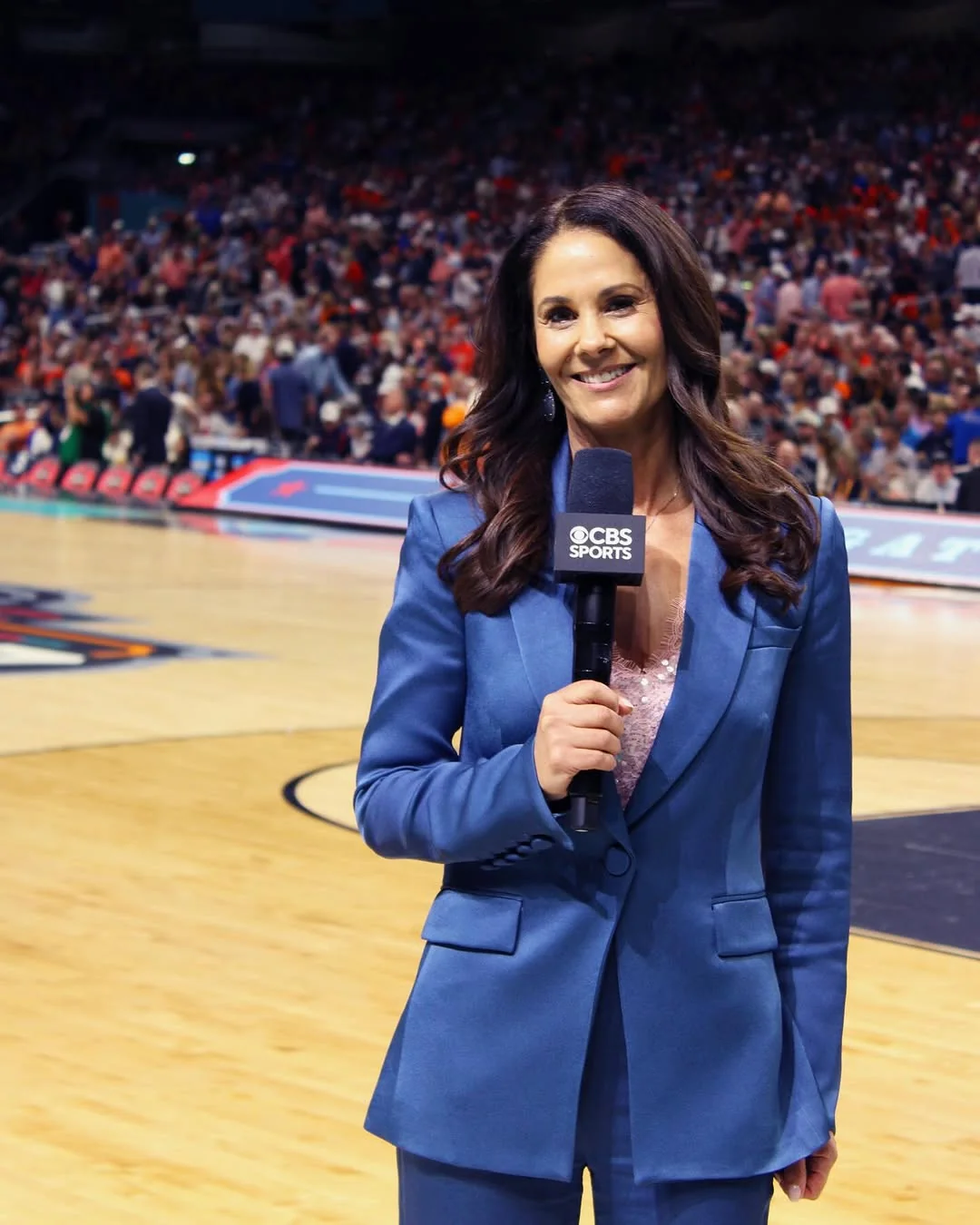 Tracy Wolfson, 50 picture 4 of 9