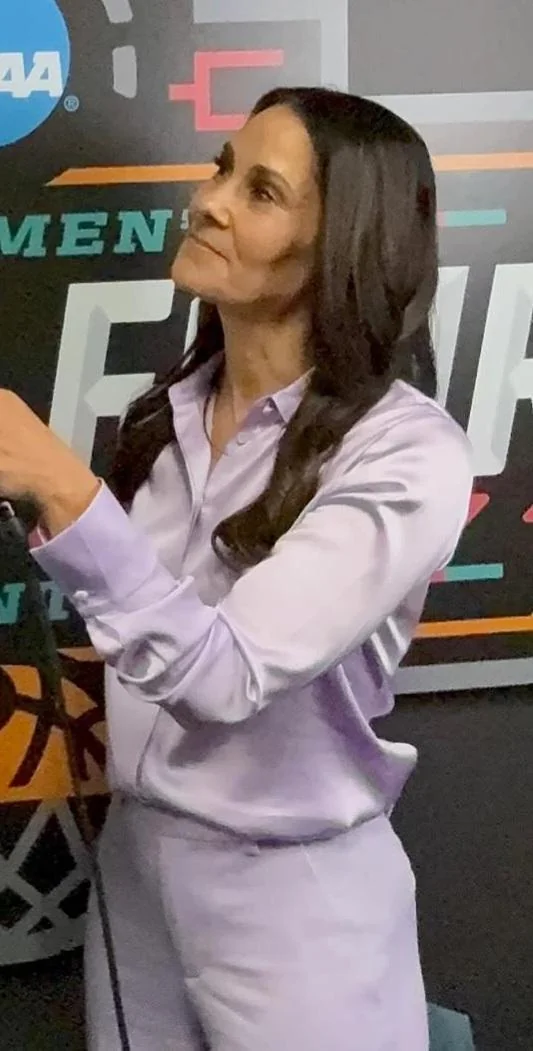 Tracy Wolfson, 50 picture 9 of 9