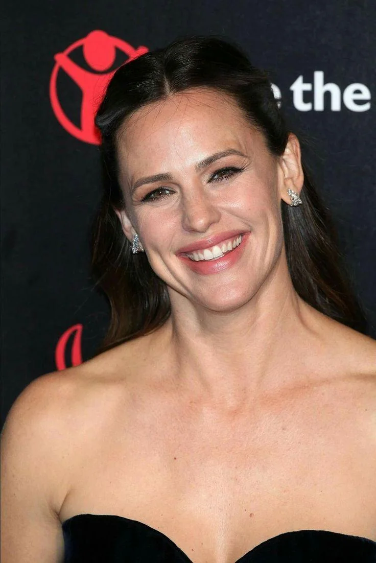 Jennifer Garner, 52 picture 1 of 1
