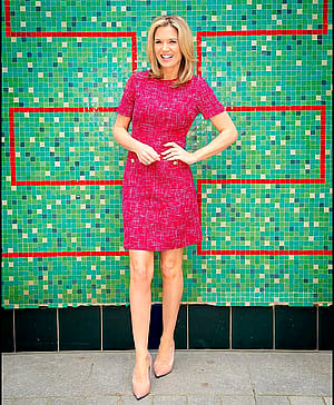 Charlotte Hawkins, 49'