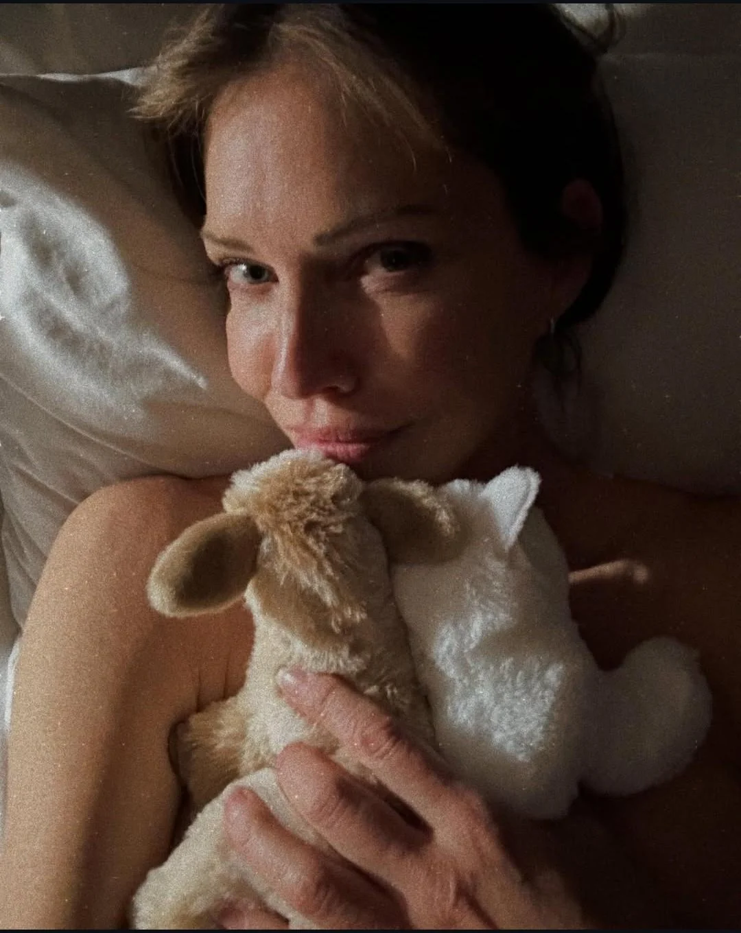 Tricia Helfer, 51 picture 1 of 1