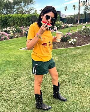 Stephanie Beatriz, 44'