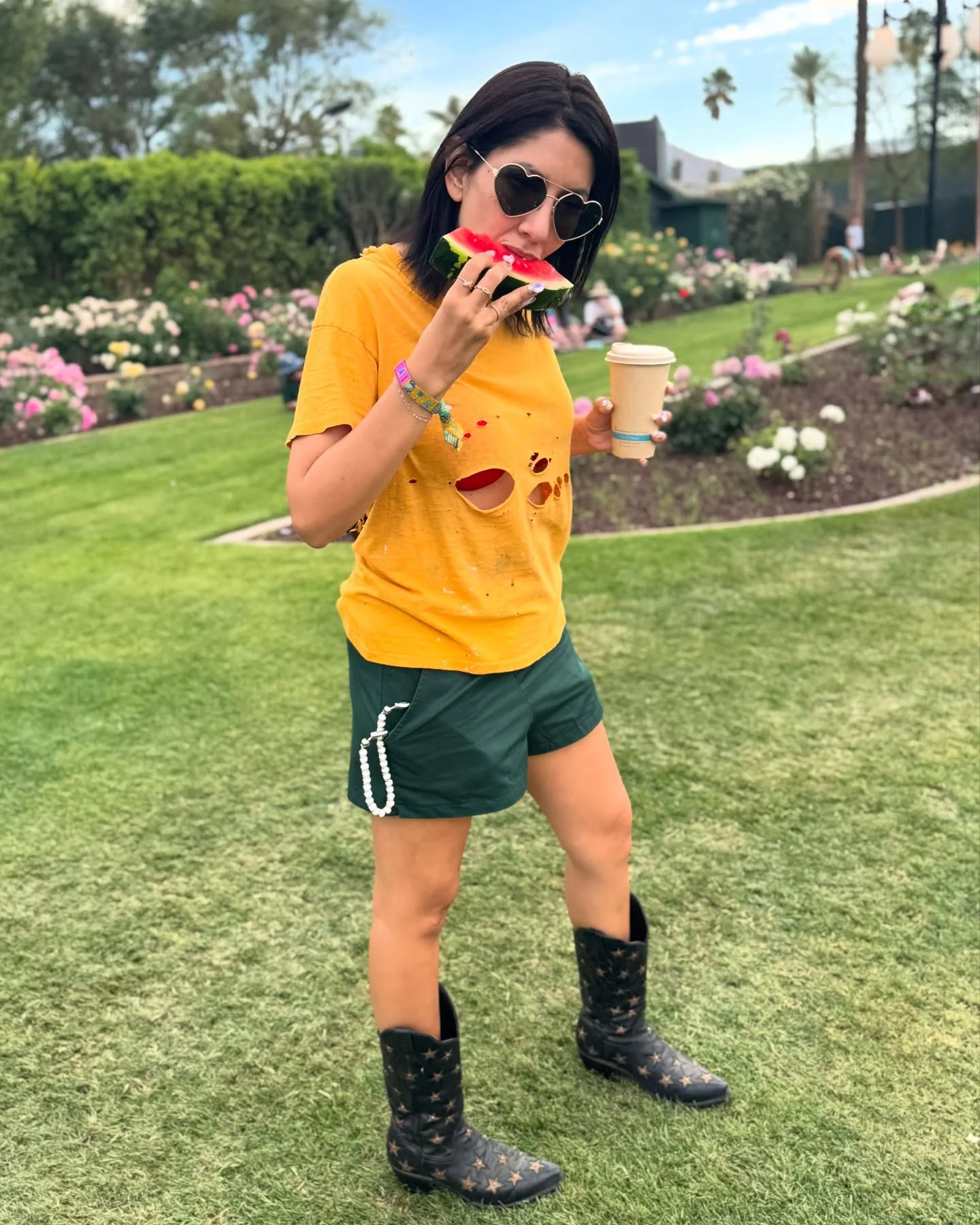 Stephanie Beatriz, 44 picture 1 of 5