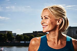 Jenni Falconer, 49'