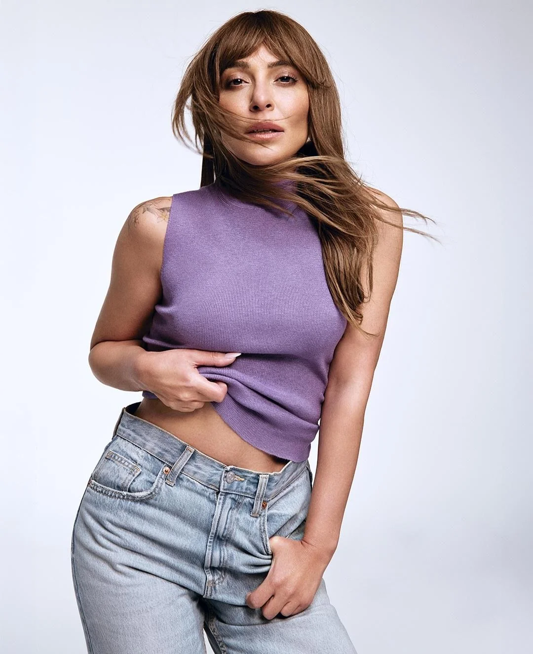 Ziynet Sali, 49 picture 3 of 4