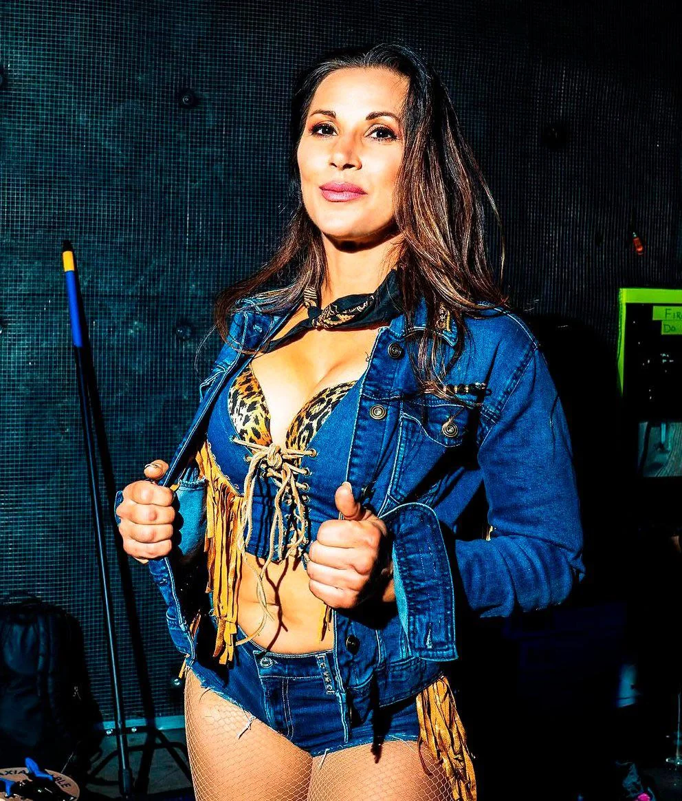 Mickie James, 45 picture 1 of 1