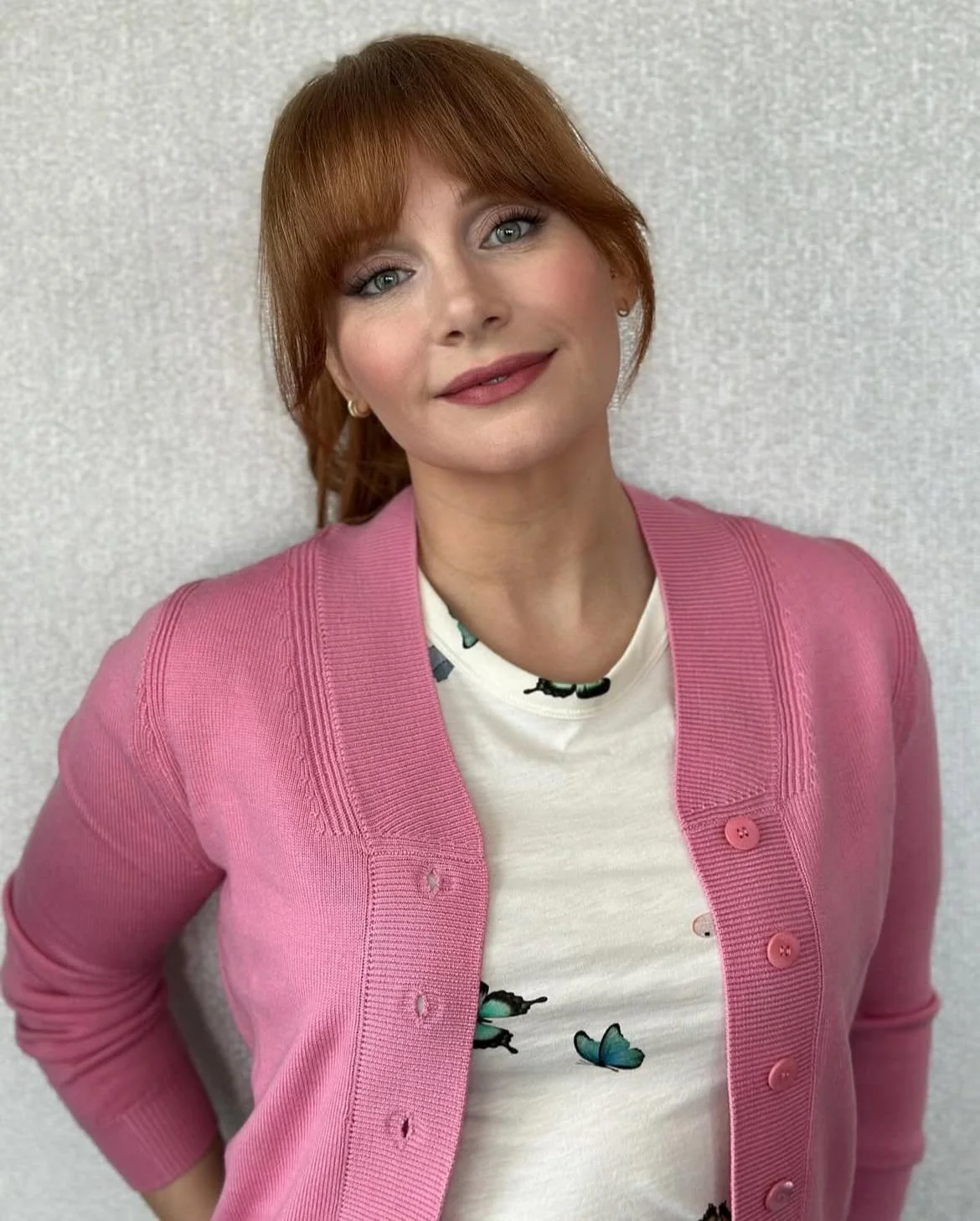 Bryce Dallas Howard, 44 picture 2 of 2