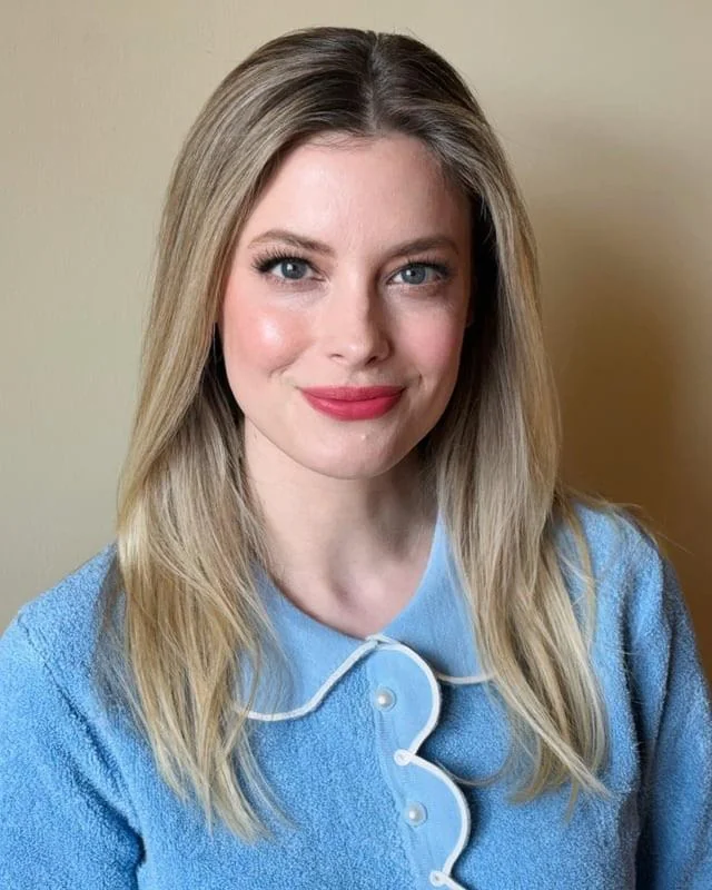 Gillian Jacobs, 42 picture 1 of 3