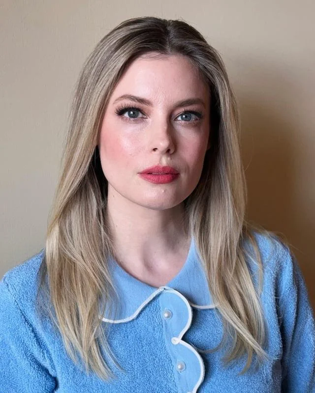 Gillian Jacobs, 42 picture 2 of 3