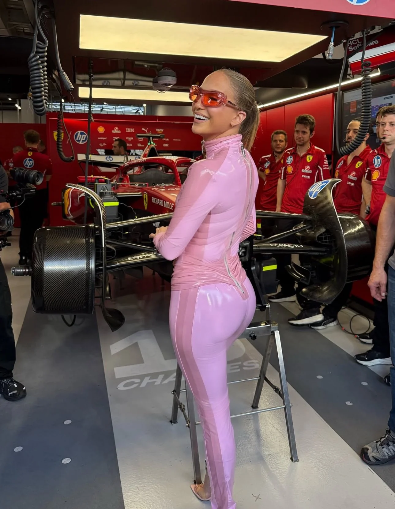 Jennifer Lopez, 55 picture 4 of 4