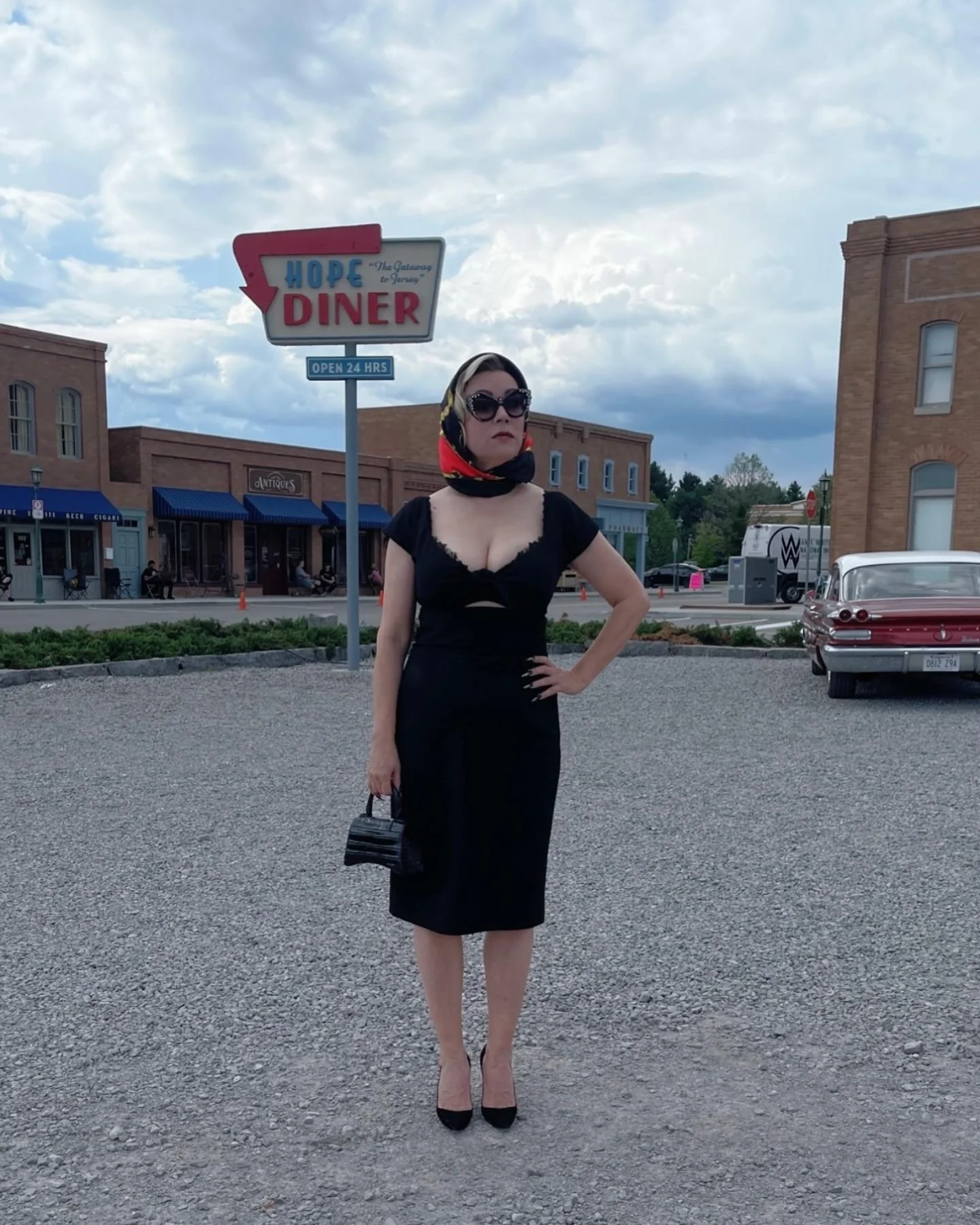 Jennifer Tilly, 66 picture 1 of 1