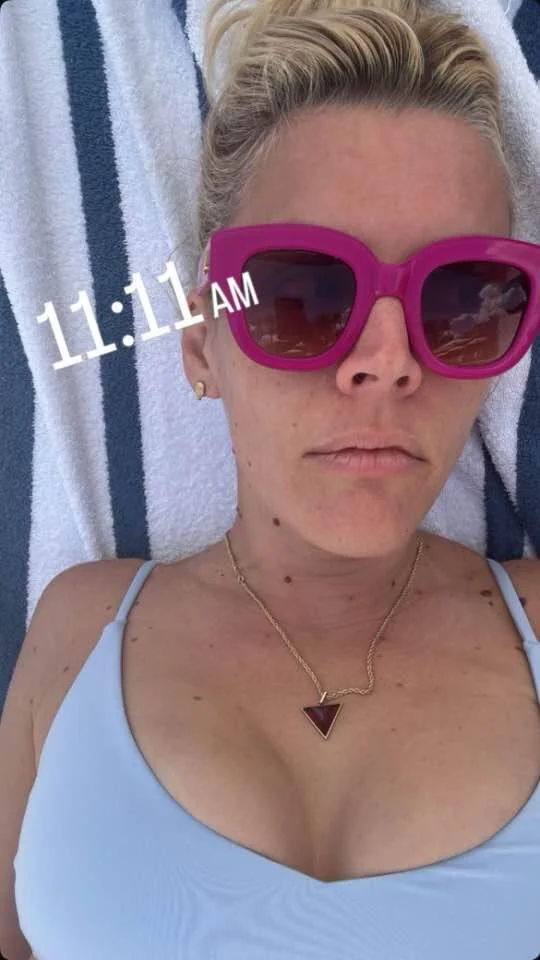 Busy Philipps, 45 picture 1 of 1