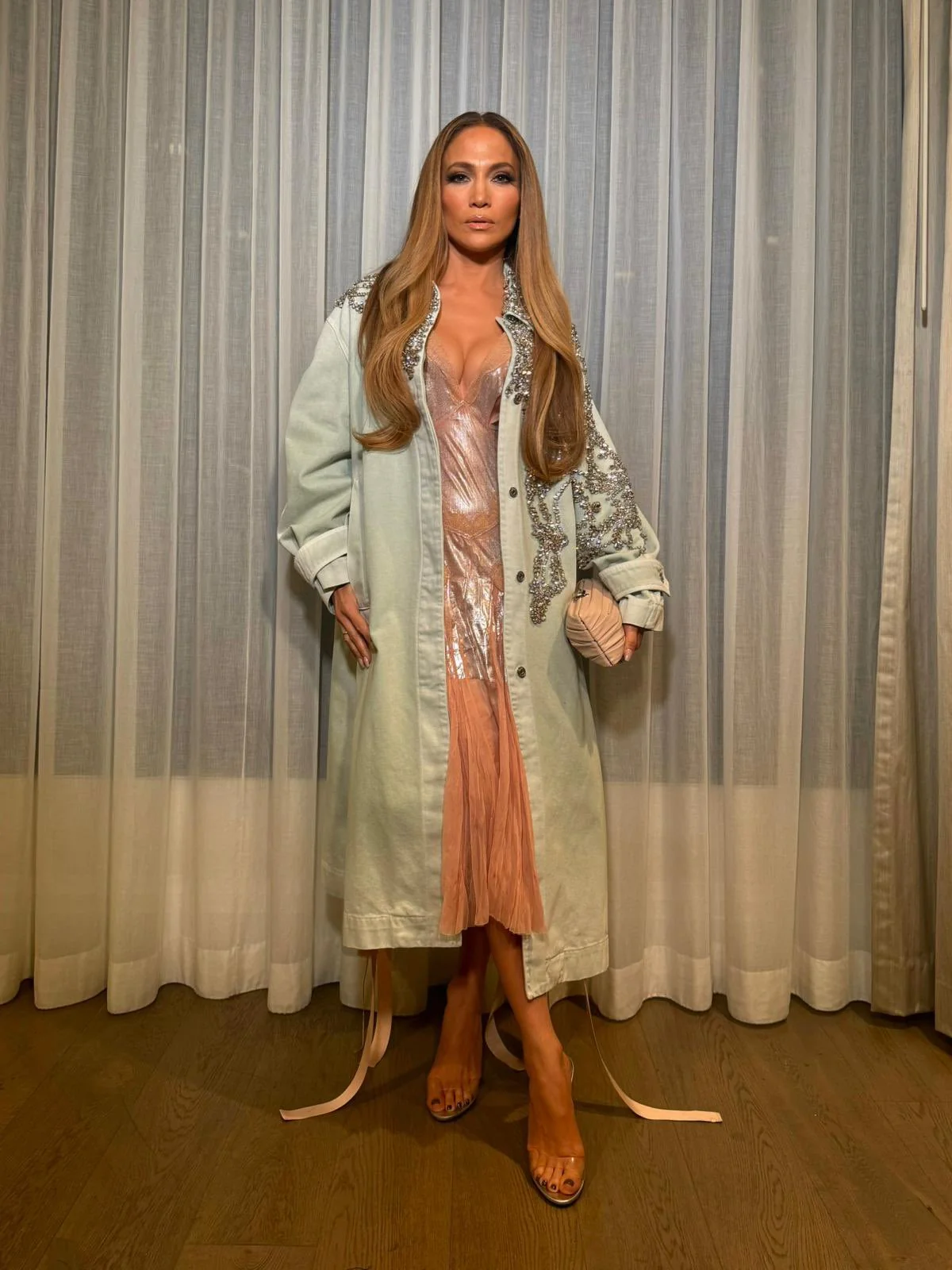 Jennifer Lopez, 55 picture 3 of 6