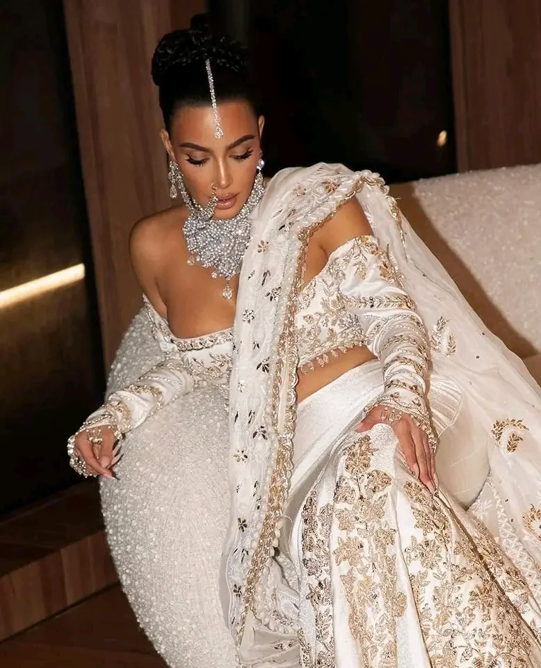 Kim Kardashian, 44 picture 5 of 7