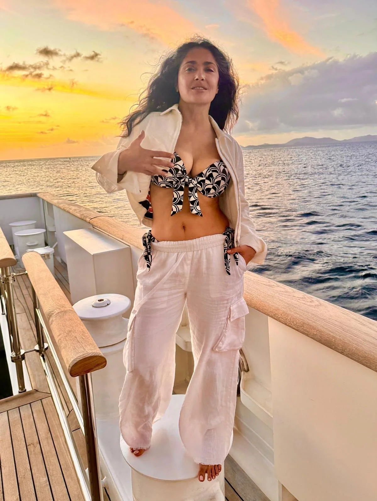 Salma Hayek, 58 picture 2 of 3