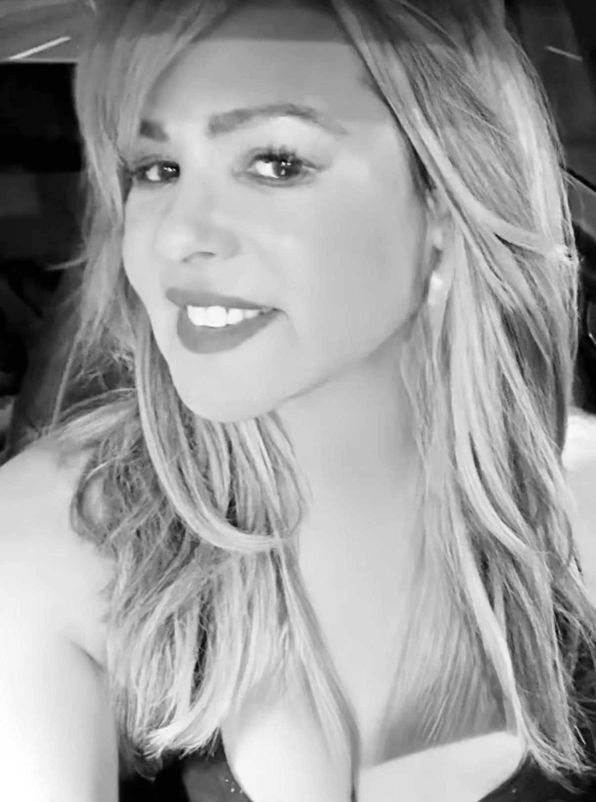 Olivia d'Abo, 56 picture 1 of 1