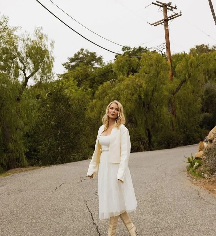 Katherine Kelly Lang, 63 picture 3 of 3