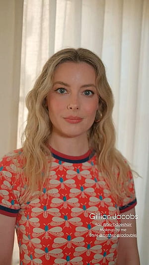 Gillian Jacobs, 42'