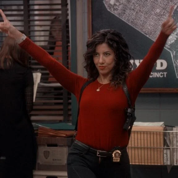 Stephanie Beatriz, 44 picture 1 of 3