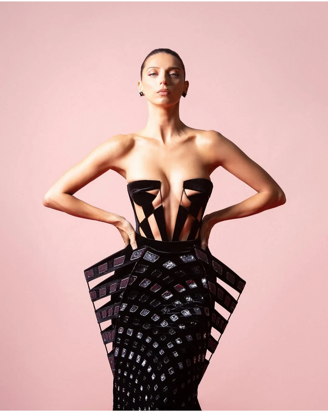 Angela Sarafyan, 41 picture 5 of 5