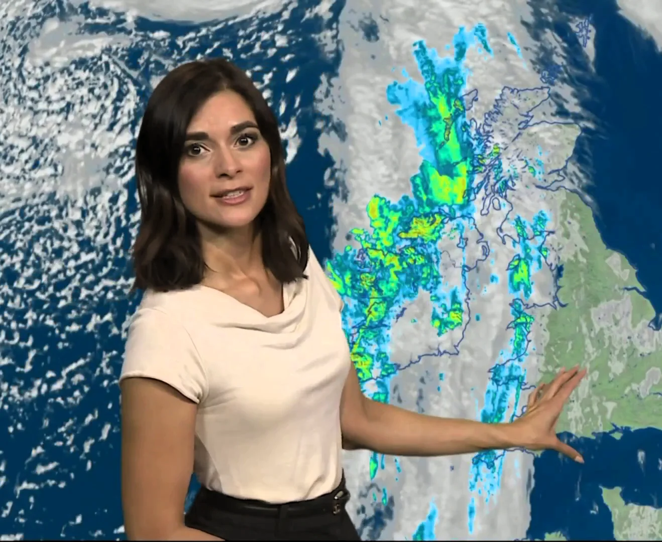 Lucy Verasamy, 44 picture 4 of 5