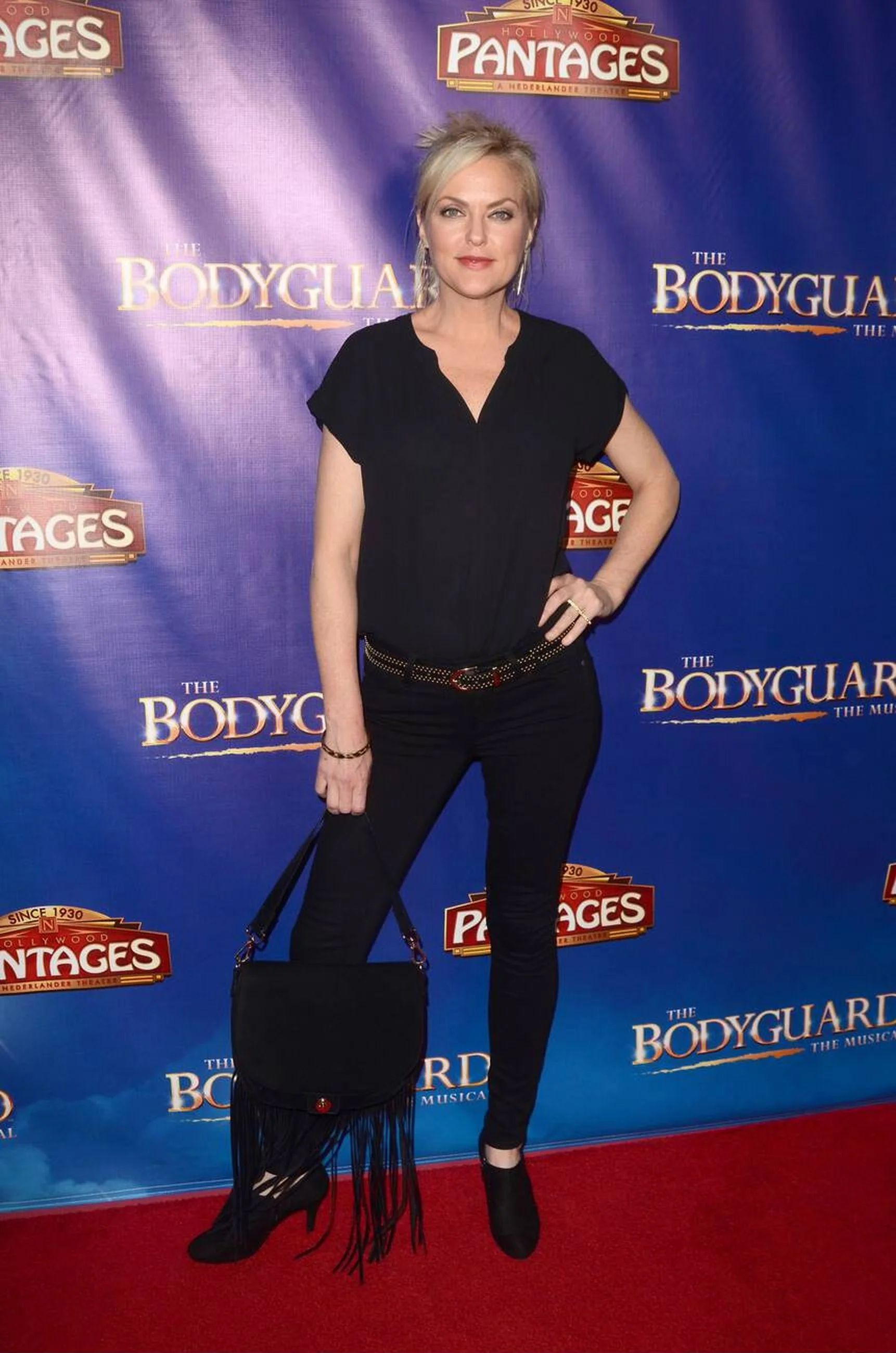 Elaine Hendrix, 46 picture 3 of 3