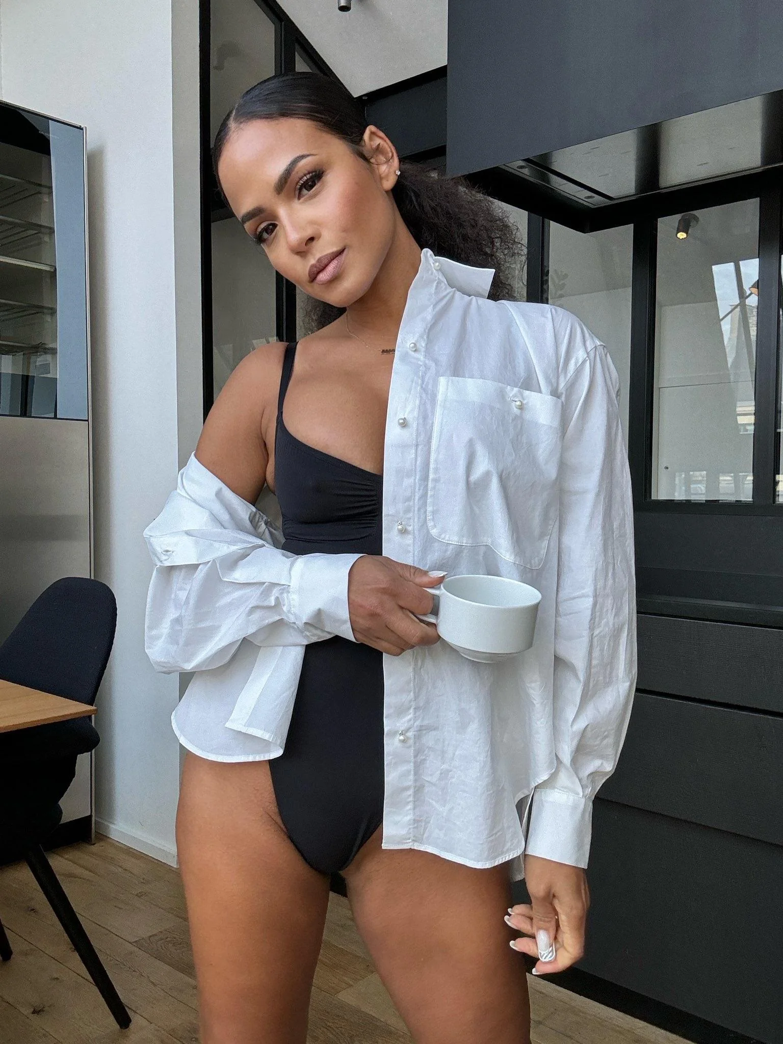 Christina Milian, 41 picture 2 of 2