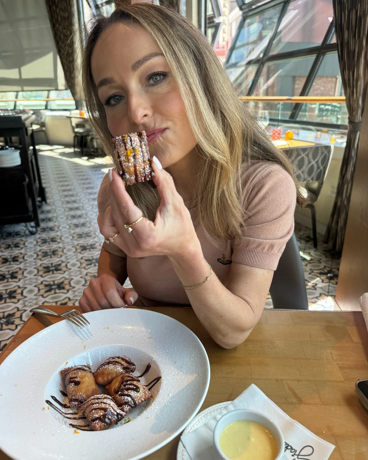 Giada de Laurentiis, 54 picture 1 of 2