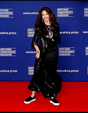 Lynda Carter, 73'