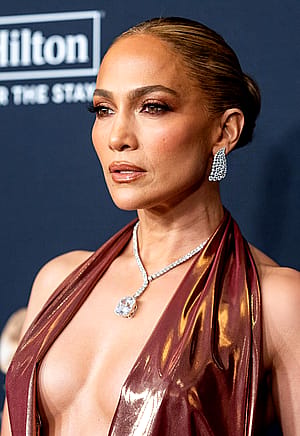 JLo, 55'