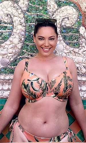 Kelly Brook, 41'