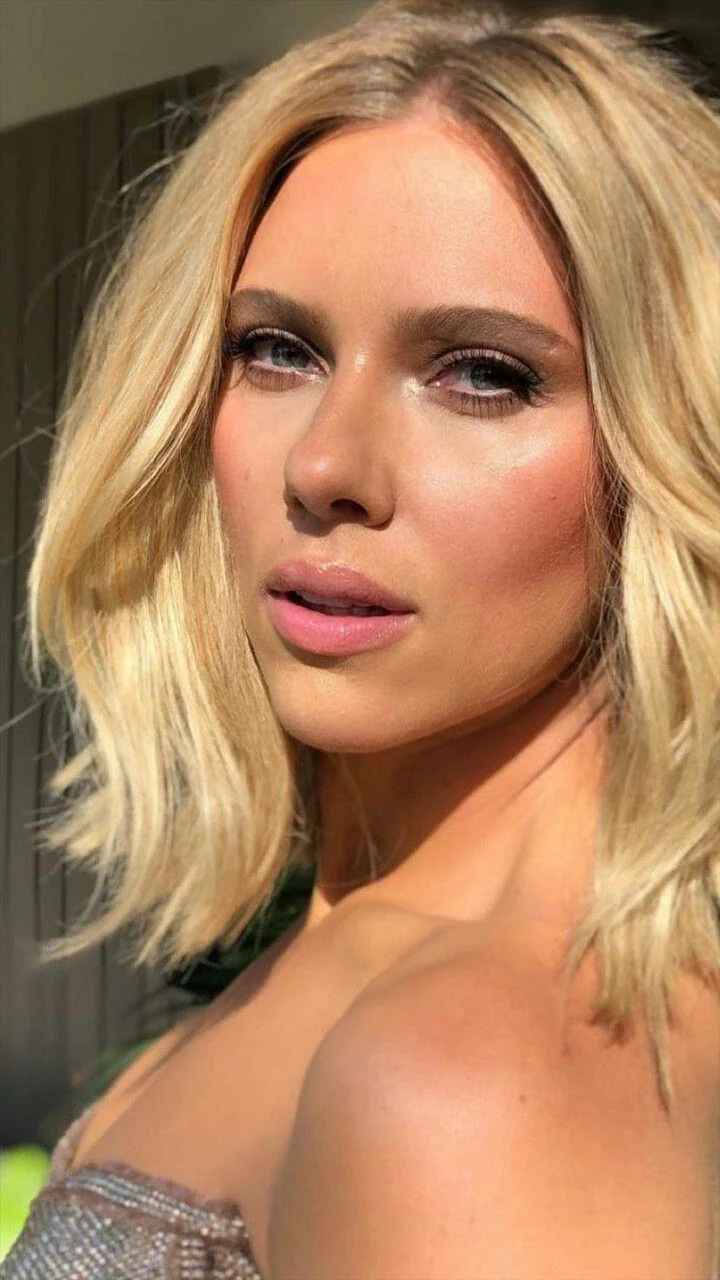 Scarlett Johansson, 40 picture 1 of 1