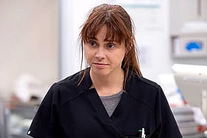 Fiona Dourif, 43'
