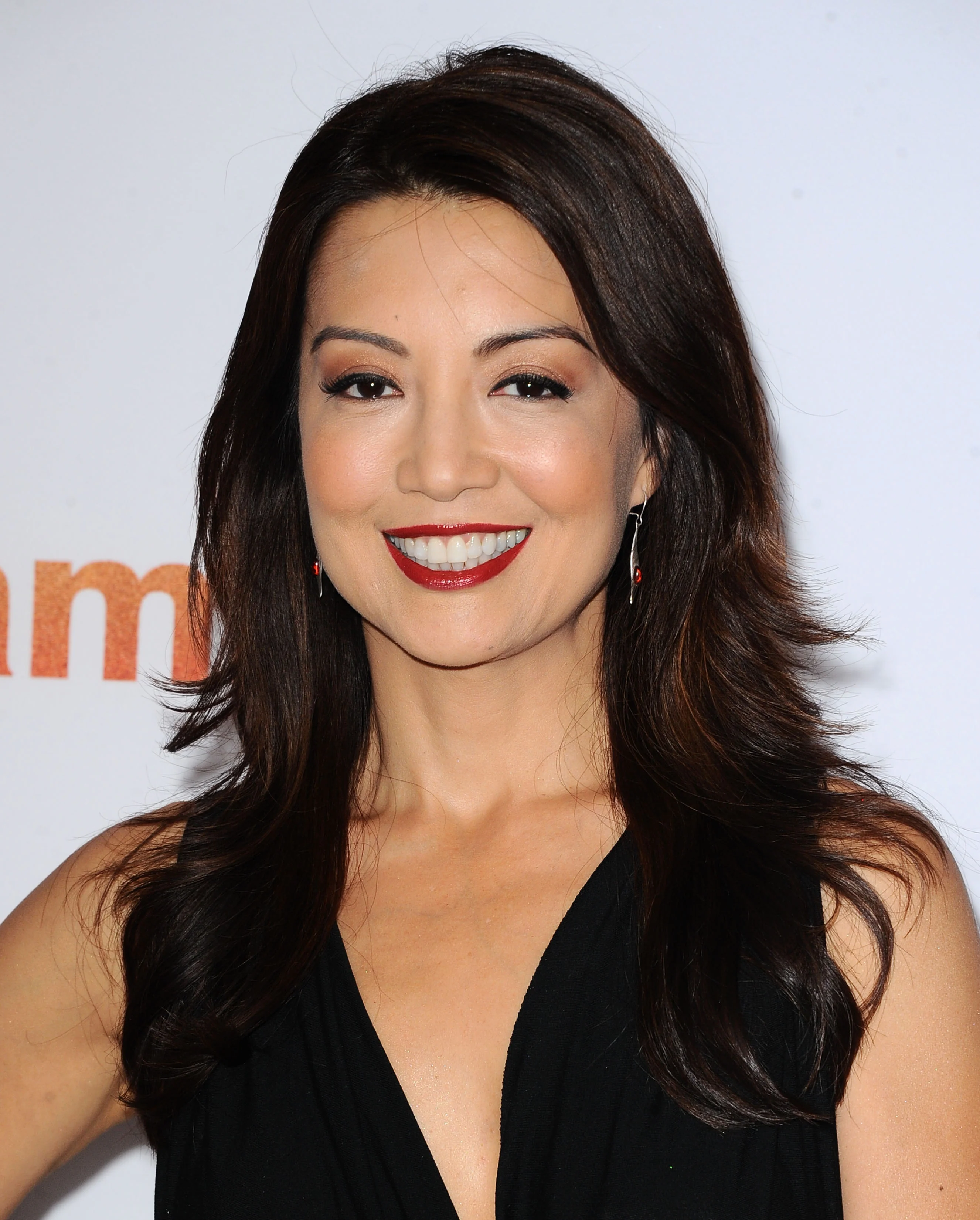 Ming Na-Wen, 52 picture 6 of 8
