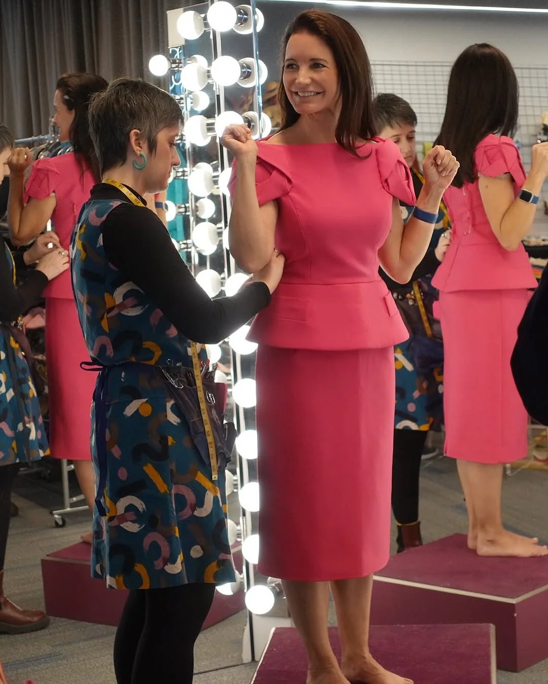 Kristin Davis, 60 picture 1 of 2